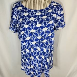 Old Navy Blue & White Floral Print Cap Sleeve Button/Keyhole Opening Top Medium
